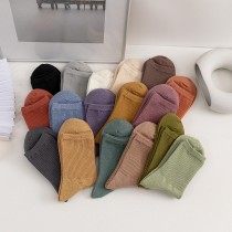 日系簡約純色中筒襪(五雙一組)